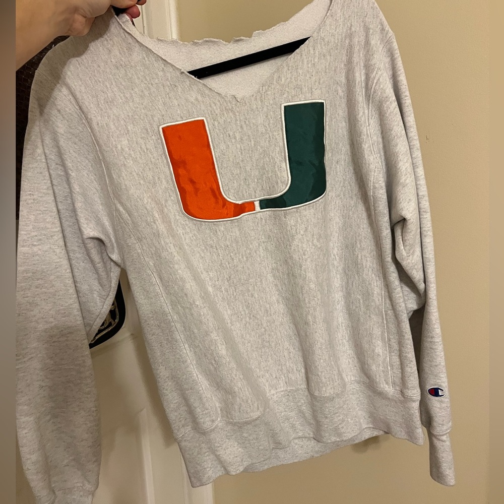 Umiami Sweatshirt cut neckline
